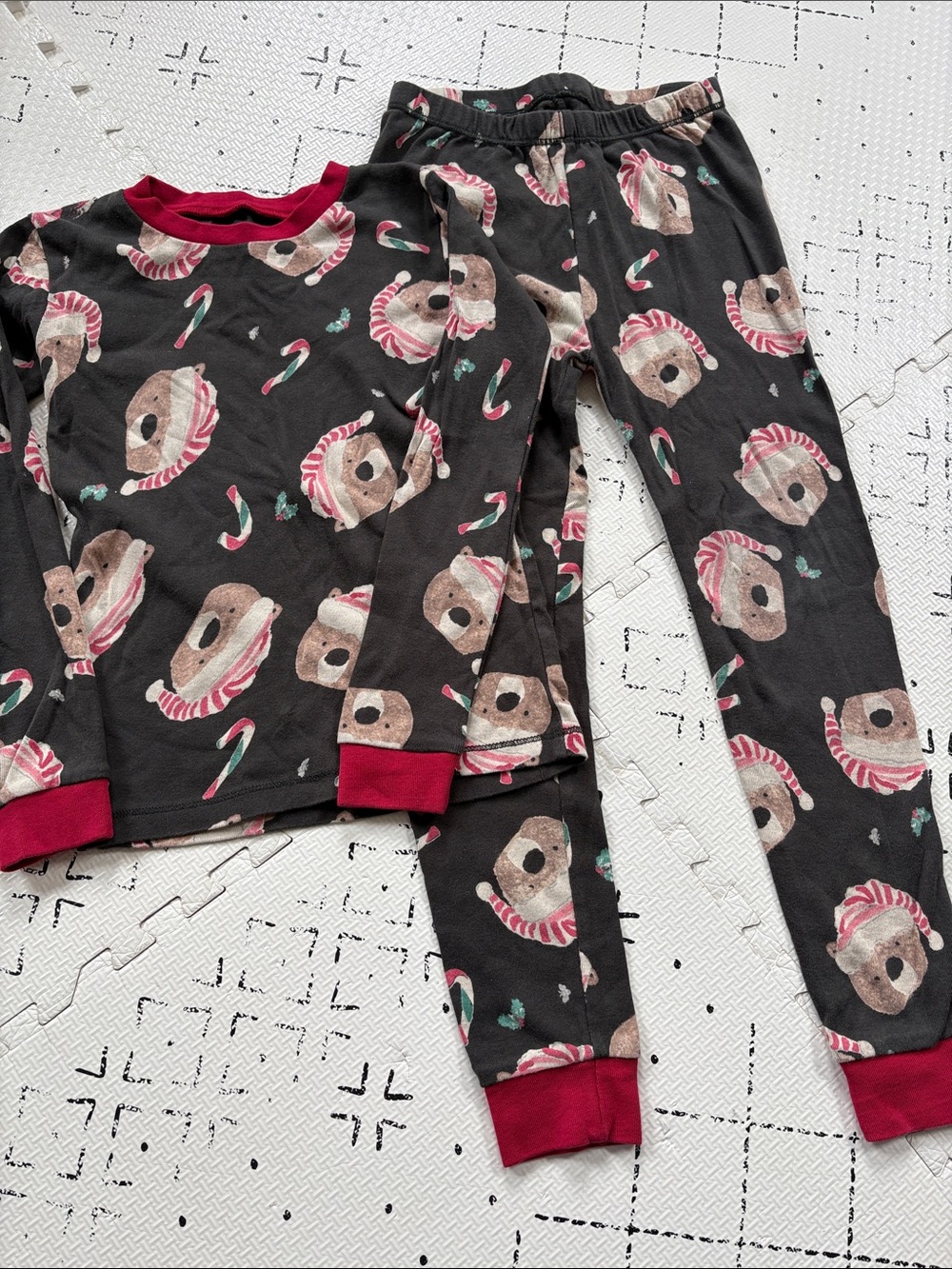Burt’s Bees Christmas pajamas